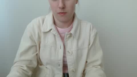 Vivian online show from 03/17/26, 12:08