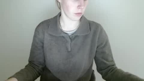 Vivian online show from 04/22/26, 02:18