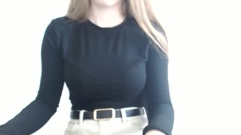 Vivian online show from 06/03/26, 02:33
