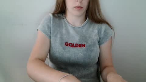 Snapshot of love_vivian chatting on 07/10/26, 11:13 Vivian online show from 07/10/26, 11:13