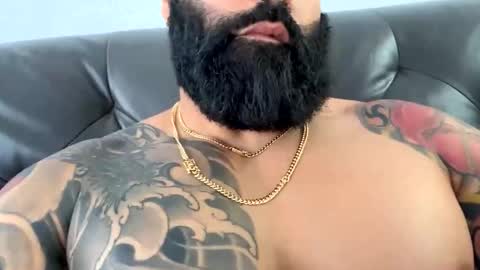 Snapshot of loveathickbitch chatting on 10/31/25, 04:30 loveathickbitch online show from 10/31/25, 04:30