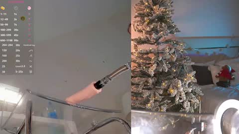 Snapshot of lovebabyblush chatting on 12/15/24, 02:59 Shynie online show from 12/15/24, 02:59