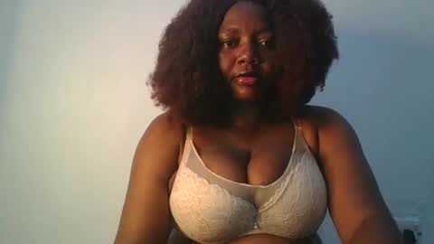 mila online show from 09/18/25, 10:01