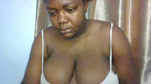 mila online show from 04/12/26, 02:27