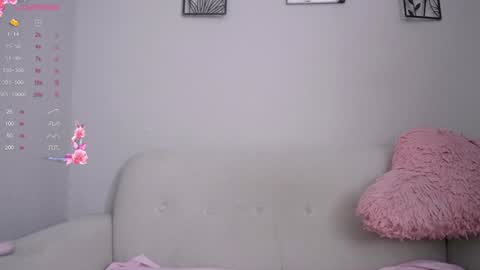 Snapshot of loveegirll chatting on 02/09/25, 03:22 katalina online show from 02/09/25, 03:22