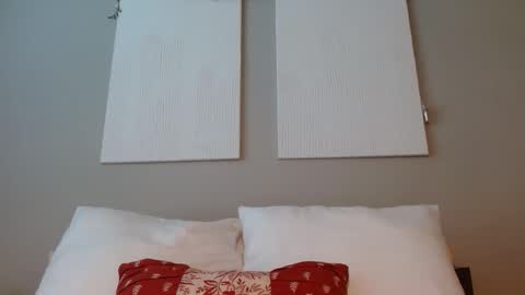 Olivia Rose online show from 10/25/25, 03:29