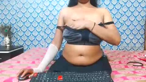 Divya online show from 09/10/25, 01:27