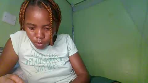 lovegal335 online show from 01/11/26, 02:22