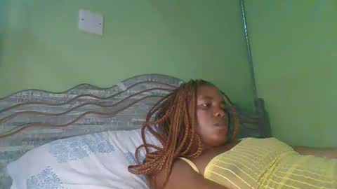 lovegal335 online show from 01/12/26, 09:42