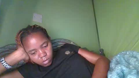 Snapshot of lovegal335 chatting on 01/17/26, 02:05 lovegal335 online show from 01/17/26, 02:05