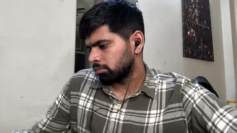 Snapshot of lovehairyindian chatting on 03/09/25, 07:15 Indian hairy online show from 03/09/25, 07:15