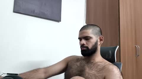 Snapshot of lovehairyindian chatting on 06/08/26, 01:28 Indian hairy online show from 06/08/26, 01:28