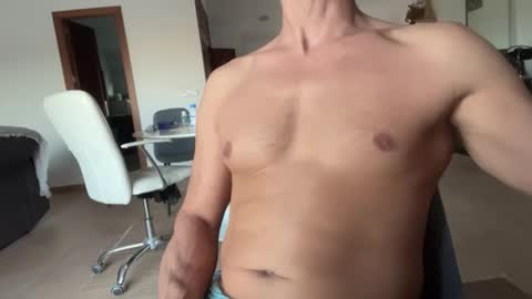 Loveisperfect online show from 10/23/25, 04:17