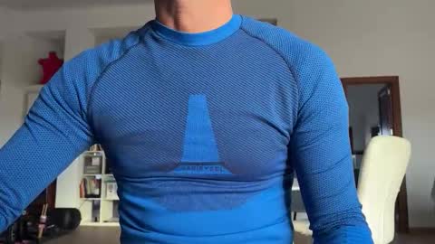 Loveisperfect online show from 12/14/25, 08:09