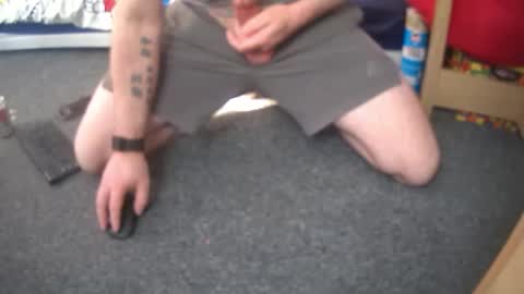 Snapshot of lovelength99 chatting on 03/10/25, 03:41 lovelength99 online show from 03/10/25, 03:41