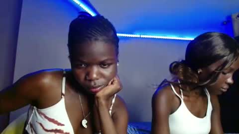 Snapshot of lovelent_shaz chatting on 02/19/26, 06:15 Shaz online show from 02/19/26, 06:15
