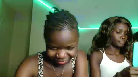 Snapshot of lovelent_shaz chatting on 02/27/26, 09:15 Shaz online show from 02/27/26, 09:15