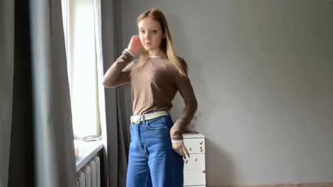 Ella online show from 11/05/25, 06:13