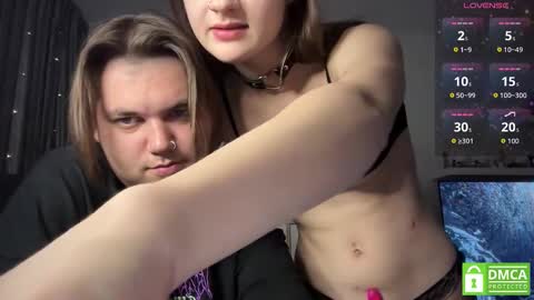 Snapshot of lovelly_mooncouple chatting on 10/04/25, 09:13 Mileena and Oliver online show from 10/04/25, 09:13