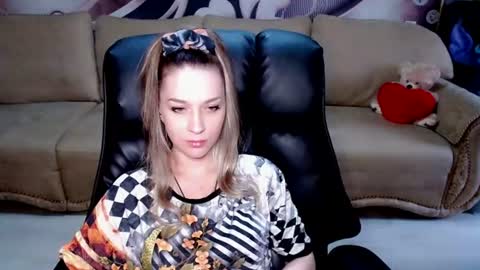 private open online show from 06/12/26, 10:58