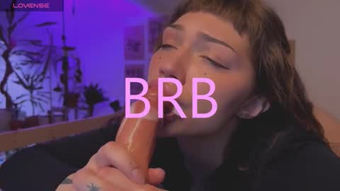 Elsa online show from 09/14/25, 01:54