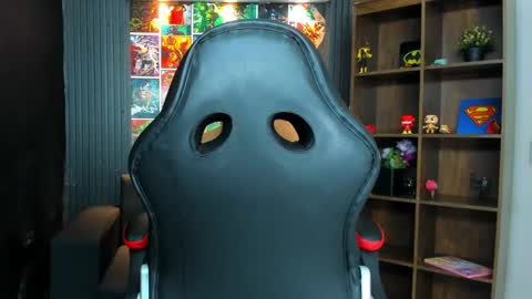 lovely_ashlee online show from 02/26/25, 12:36