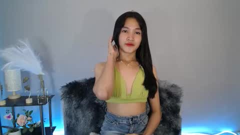 Snapshot of lovely_bellax chatting on 05/11/26, 09:34 BELLA online show from 05/11/26, 09:34