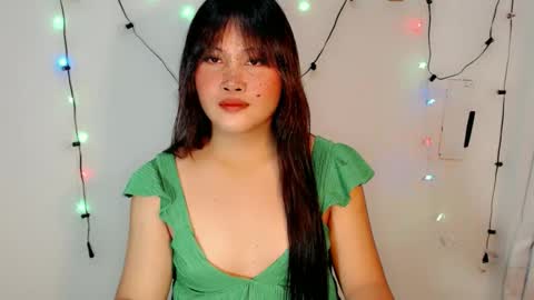 Snapshot of lovely_carmen_intown chatting on 10/14/25, 07:47 lovely_carmen_intown online show from 10/14/25, 07:47