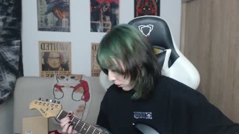 Cassie online show from 01/10/25, 11:39