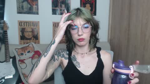 Cassie online show from 01/31/25, 08:54