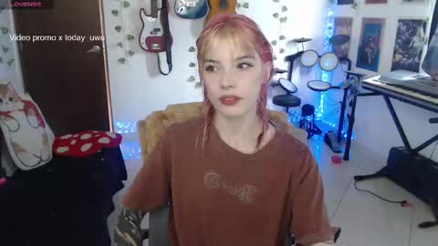 Cassie online show from 12/19/25, 06:04