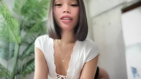 lovely_cittie18 online show from 04/24/26, 02:58