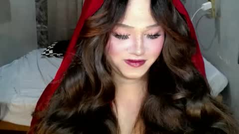 lovely_coleen online show from 12/17/25, 05:24