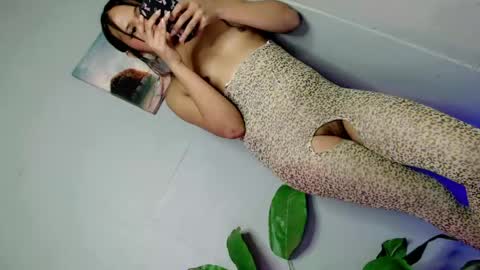 lovely_felicity online show from 06/05/26, 06:52