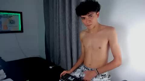 Salo online show from 04/15/26, 07:58