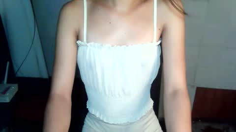 Snapshot of lovely_joan123 chatting on 05/15/26, 02:46 lovely_joan123 online show from 05/15/26, 02:46