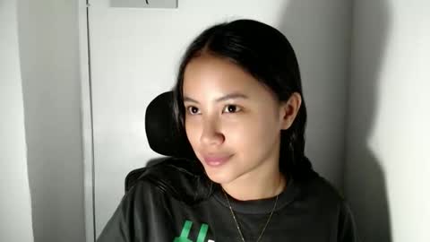 Kiara online show from 04/17/26, 03:53