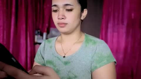 LOVE online show from 04/12/26, 01:54