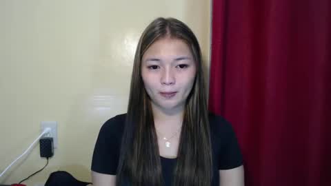 Snapshot of lovely_laura09 chatting on 12/21/24, 07:38 Lovely Laura online show from 12/21/24, 07:38