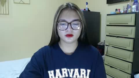 Snapshot of lovely_laura09 chatting on 01/06/25, 11:52 Lovely Laura online show from 01/06/25, 11:52