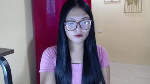Snapshot of lovely_laura09 chatting on 02/21/25, 08:18 Lovely Laura online show from 02/21/25, 08:18