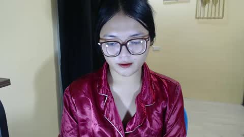 Snapshot of lovely_laura09 chatting on 03/07/25, 04:44 Lovely Laura online show from 03/07/25, 04:44