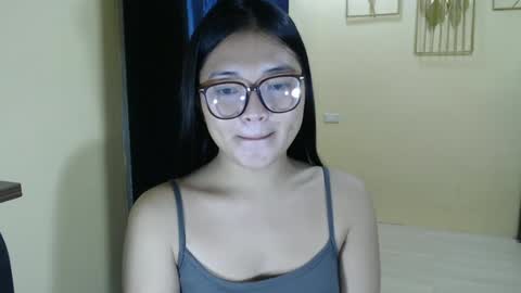 Snapshot of lovely_laura09 chatting on 03/11/25, 10:31 Lovely Laura online show from 03/11/25, 10:31