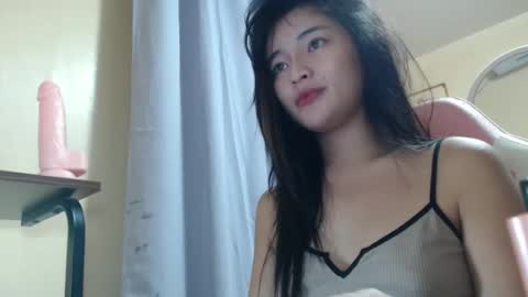 Snapshot of lovely_laura09 chatting on 09/12/25, 09:53 Lovely Laura online show from 09/12/25, 09:53