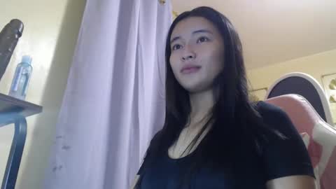 Snapshot of lovely_laura09 chatting on 09/19/25, 09:32 Lovely Laura online show from 09/19/25, 09:32