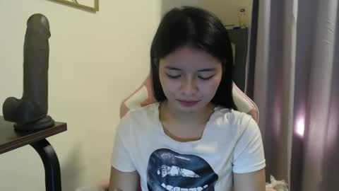 Snapshot of lovely_laura09 chatting on 10/10/25, 09:58 Lovely Laura online show from 10/10/25, 09:58