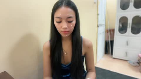 Snapshot of lovely_leah23 chatting on 07/11/26, 10:11 lovely_leah23 online show from 07/11/26, 10:11