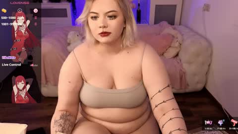 Snapshot of lovely_leilla chatting on 01/13/25, 12:41 lovely_leilla online show from 01/13/25, 12:41