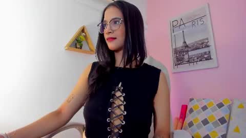 Snapshot of lovely_oliviaa chatting on 08/01/26, 12:04 Olivia online show from 08/01/26, 12:04