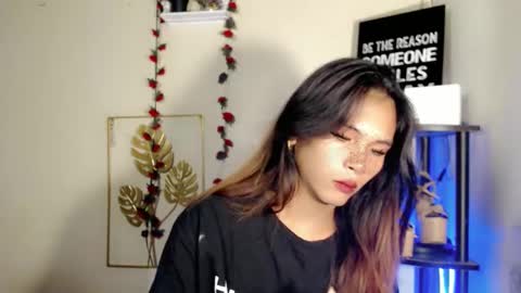 KATE online show from 04/23/26, 01:24